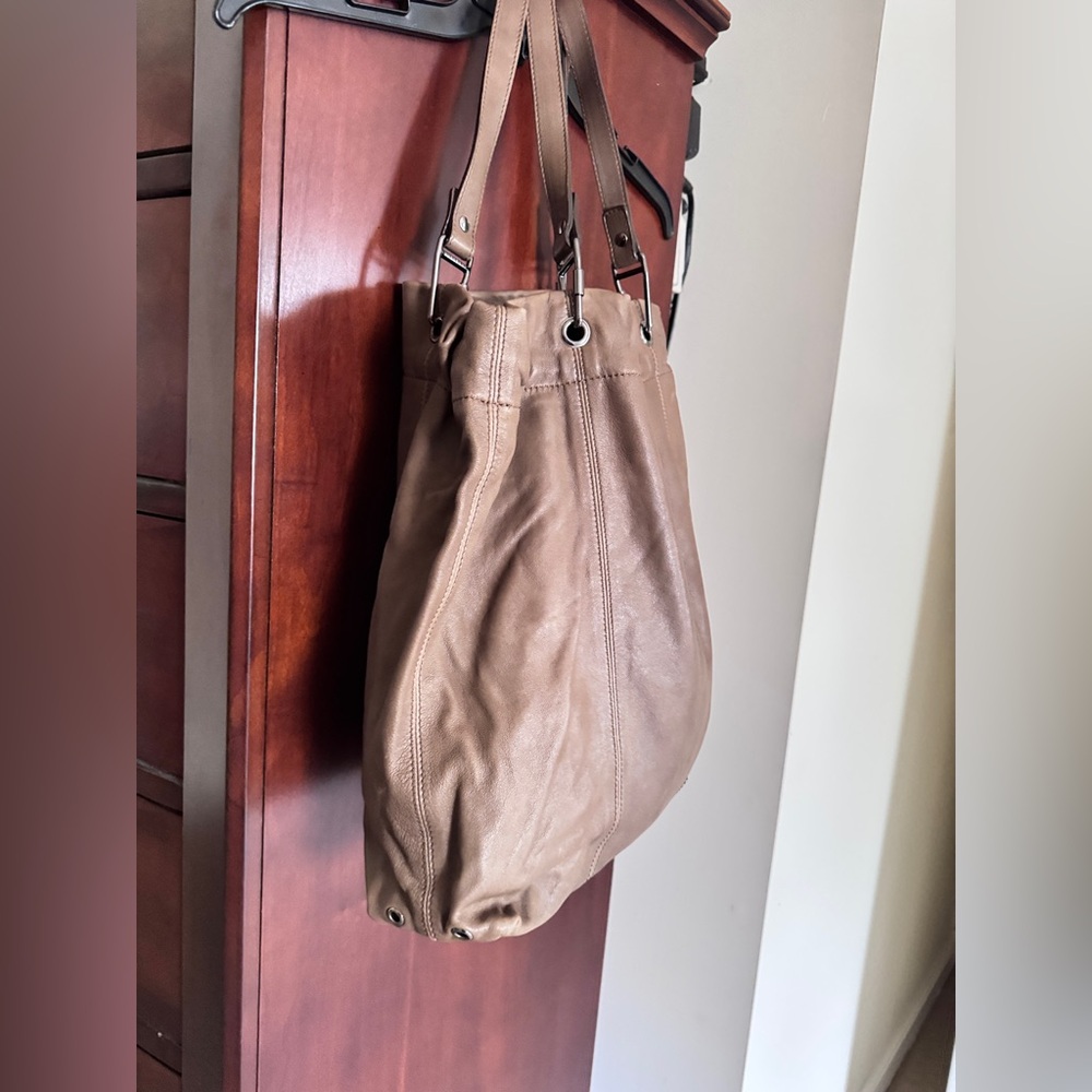 Burberry Brown Leather Tote Bag - Picture 4 of 14